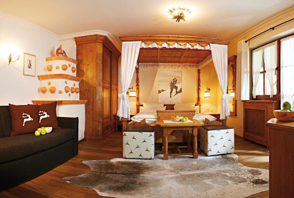 Hotel Garni Kirchenwirt Sankt Leonhard im Pitztal Rum bild